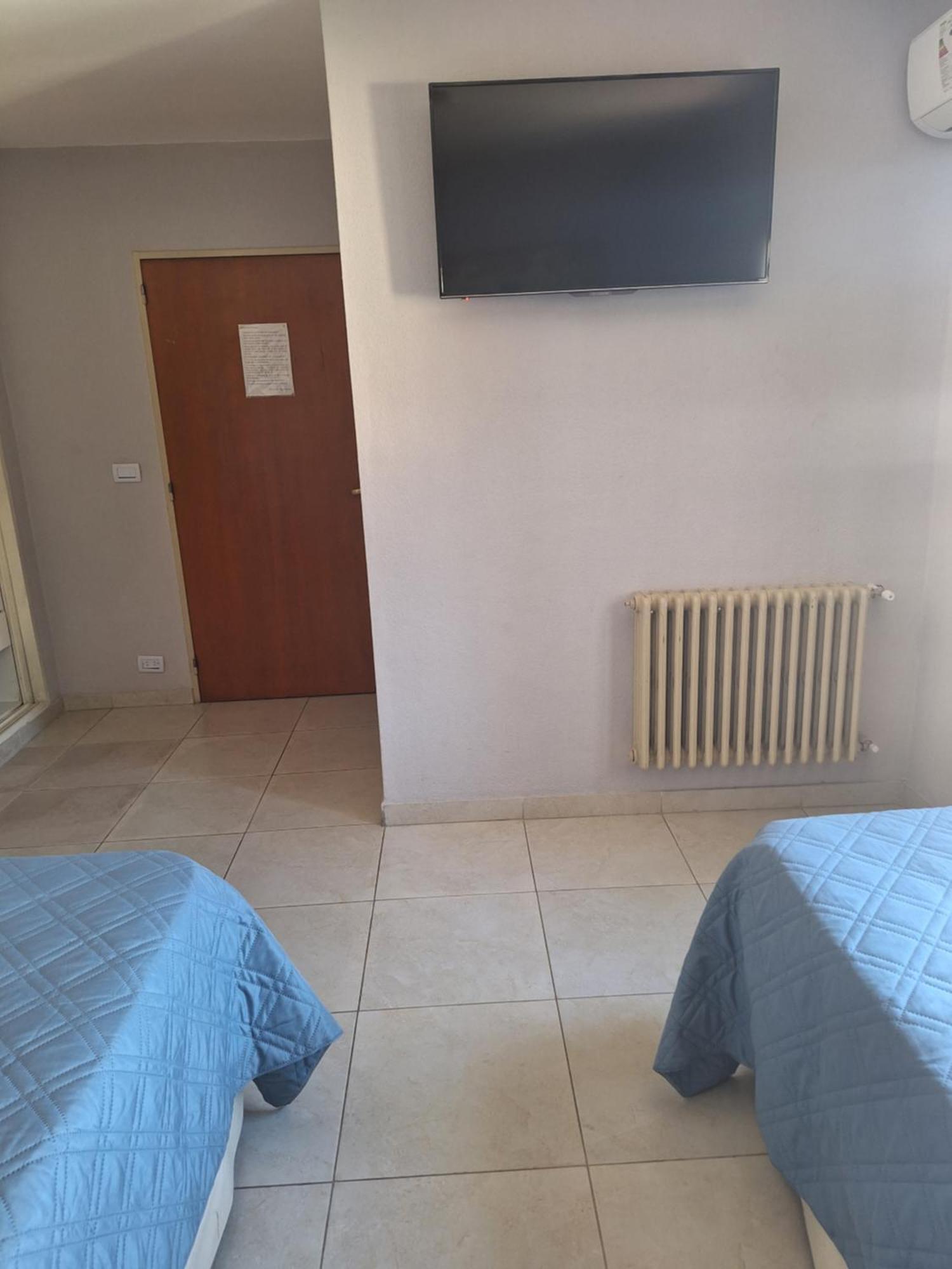 Hotel Hurlingham Villa Carlos Paz Esterno foto