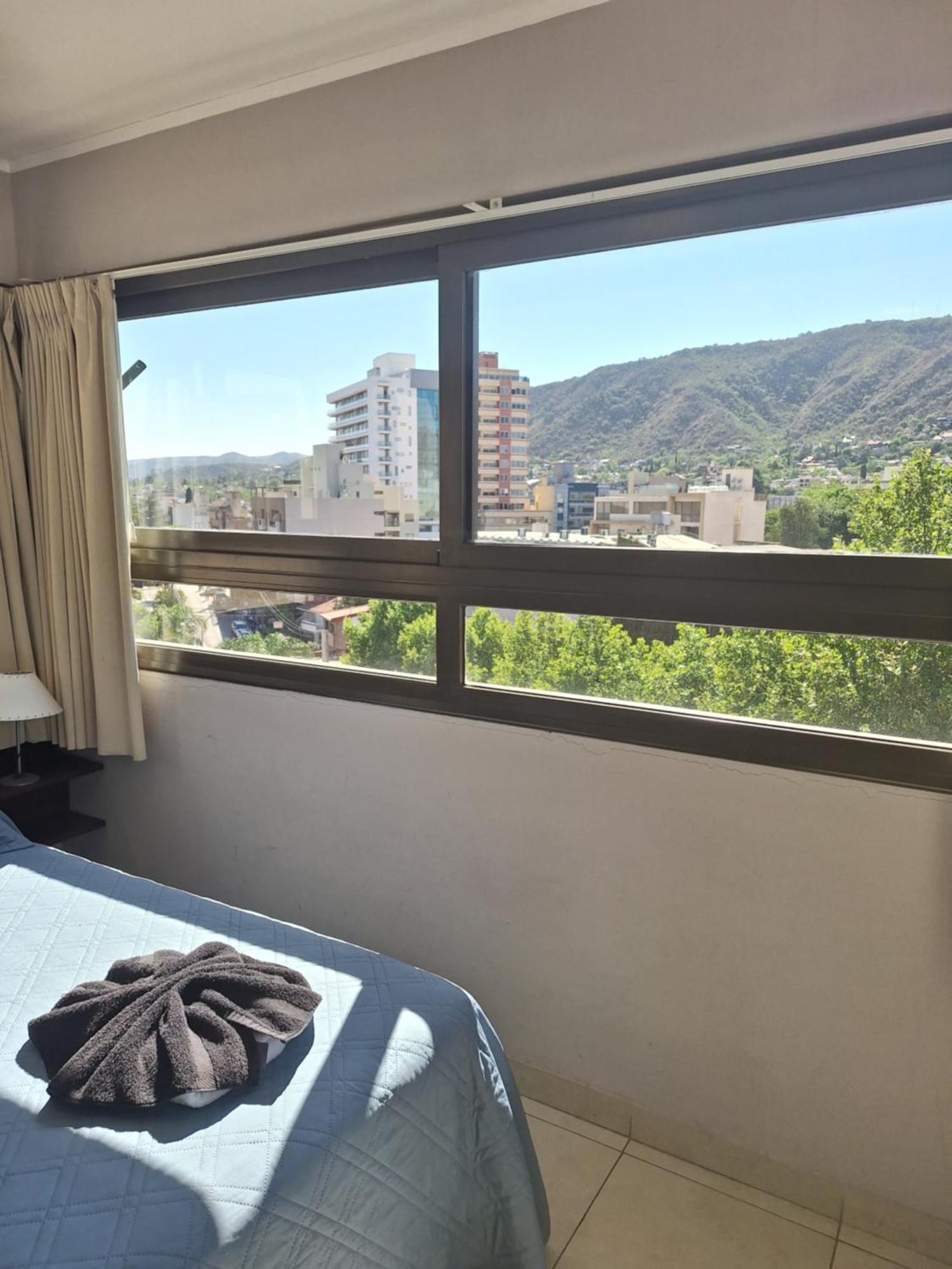Hotel Hurlingham Villa Carlos Paz Esterno foto