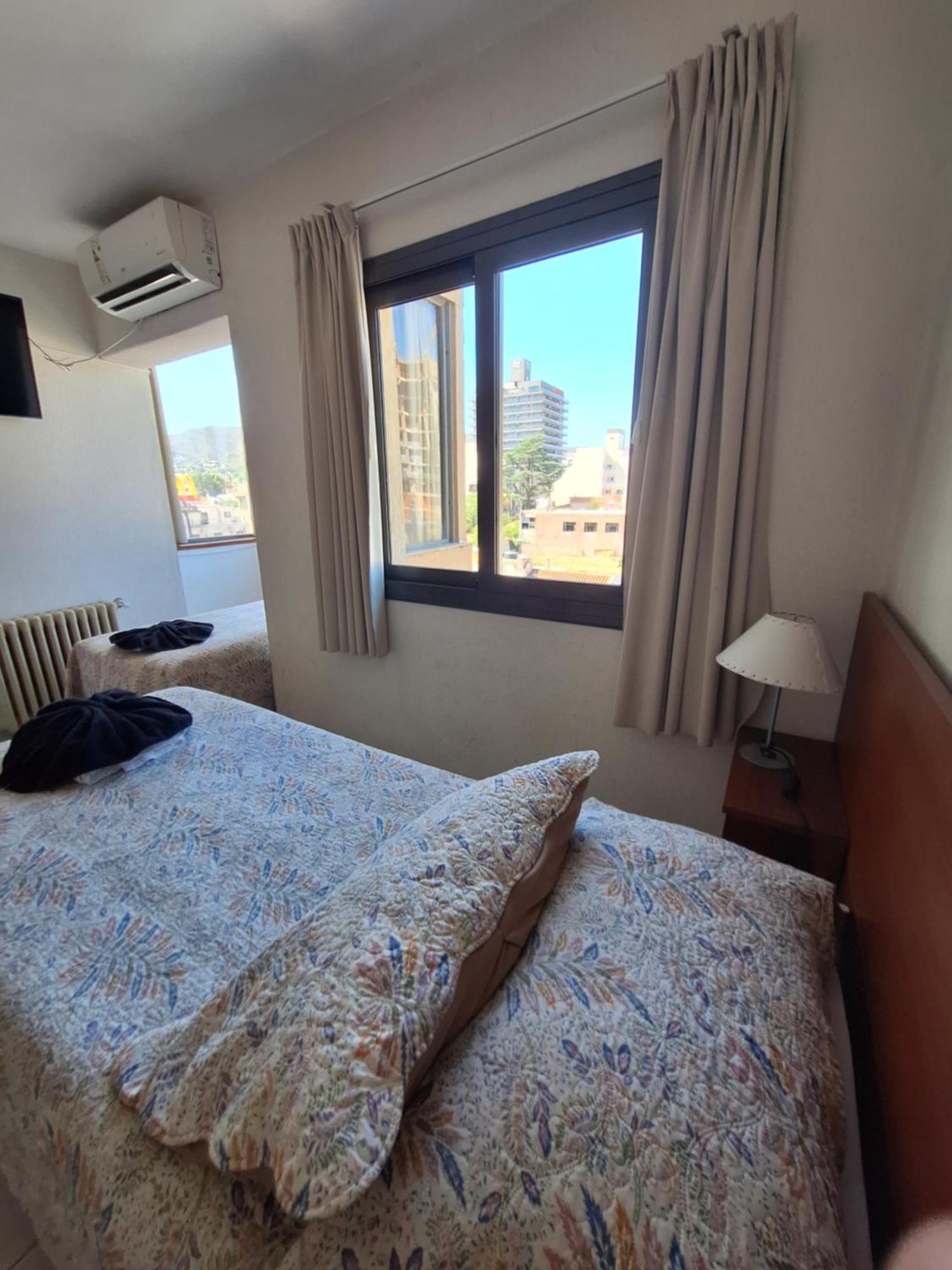 Hotel Hurlingham Villa Carlos Paz Esterno foto