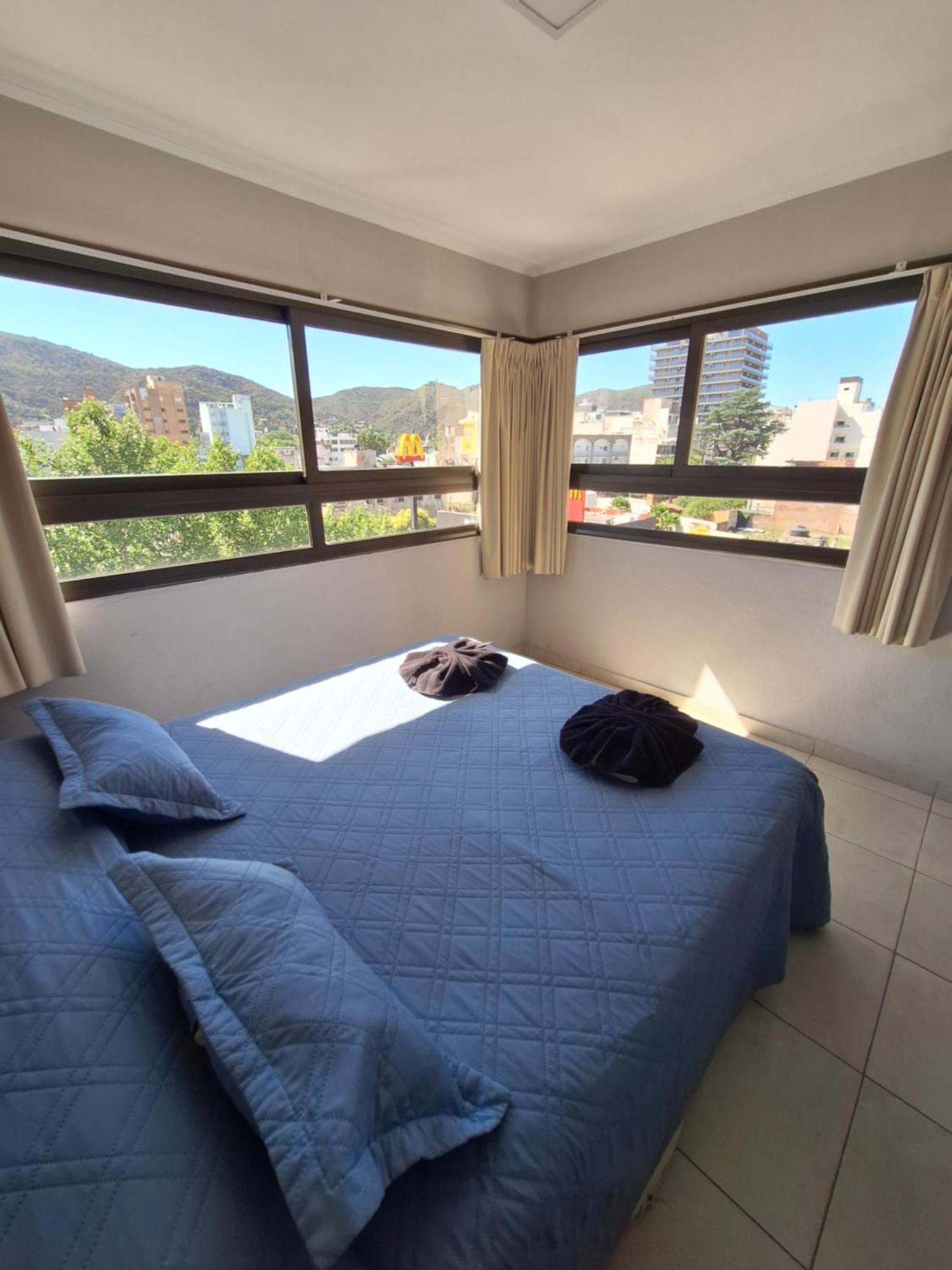 Hotel Hurlingham Villa Carlos Paz Esterno foto